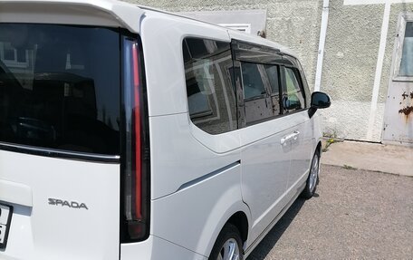 Honda Stepwgn, 2022 год, 2 850 000 рублей, 5 фотография