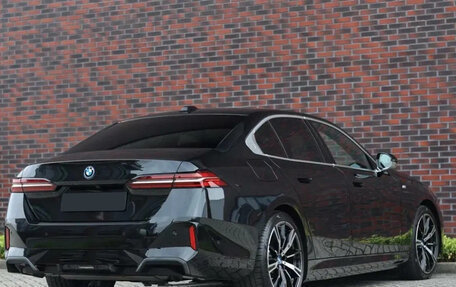 BMW 5 серия, 2025 год, 7 210 000 рублей, 4 фотография