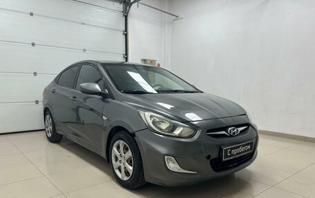 Hyundai Solaris II рестайлинг, 2011 год, 740 000 рублей, 3 фотография