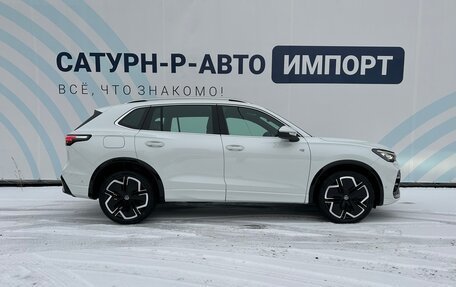 Volkswagen Tiguan, 2024 год, 5 990 000 рублей, 2 фотография