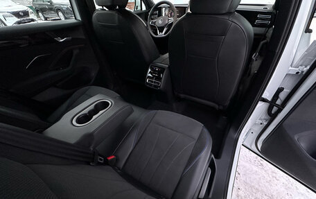 Volkswagen Tiguan, 2024 год, 5 990 000 рублей, 10 фотография
