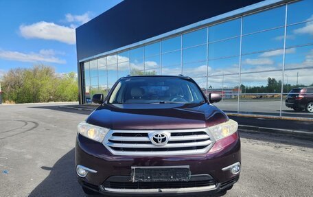 Toyota Highlander III, 2011 год, 1 849 000 рублей, 2 фотография