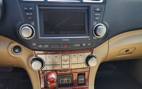 Toyota Highlander III, 2011 год, 1 849 000 рублей, 11 фотография