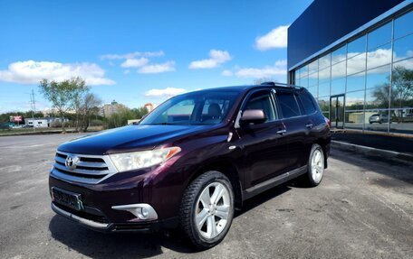 Toyota Highlander III, 2011 год, 1 849 000 рублей, 3 фотография