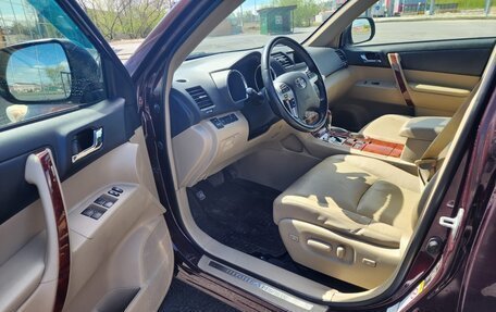 Toyota Highlander III, 2011 год, 1 849 000 рублей, 8 фотография