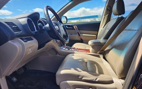 Toyota Highlander III, 2011 год, 1 849 000 рублей, 7 фотография