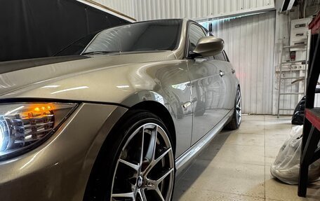 BMW 3 серия, 2011 год, 1 500 000 рублей, 6 фотография