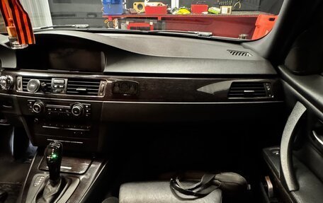 BMW 3 серия, 2011 год, 1 500 000 рублей, 23 фотография