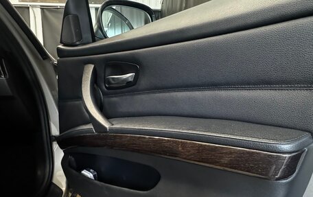 BMW 3 серия, 2011 год, 1 500 000 рублей, 31 фотография