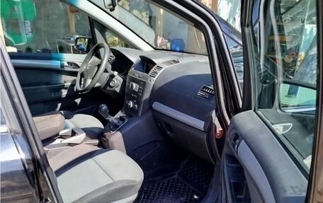 Opel Zafira B, 2005 год, 590 000 рублей, 8 фотография
