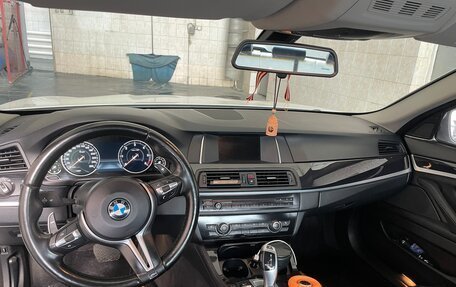 BMW 5 серия, 2016 год, 1 800 000 рублей, 6 фотография