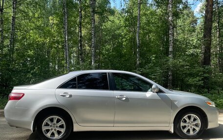 Toyota Camry, 2011 год, 1 650 000 рублей, 6 фотография