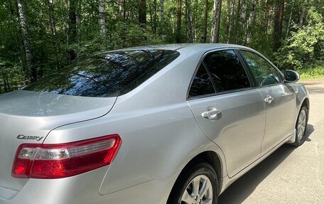 Toyota Camry, 2011 год, 1 650 000 рублей, 4 фотография
