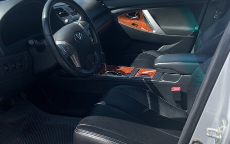 Toyota Camry, 2011 год, 1 650 000 рублей, 8 фотография