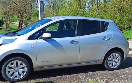 Nissan Leaf I, 2013 год, 680 000 рублей, 10 фотография
