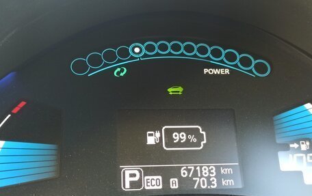 Nissan Leaf I, 2013 год, 680 000 рублей, 13 фотография