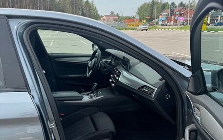 BMW 5 серия, 2019 год, 3 670 000 рублей, 11 фотография