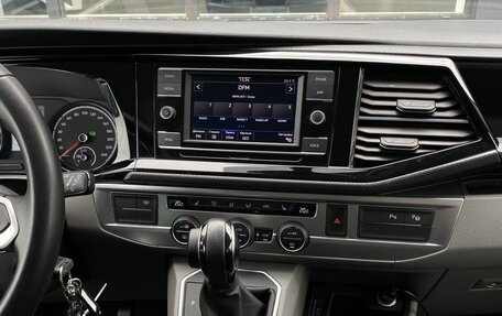 Volkswagen Caravelle T6 рестайлинг, 2021 год, 4 999 000 рублей, 13 фотография