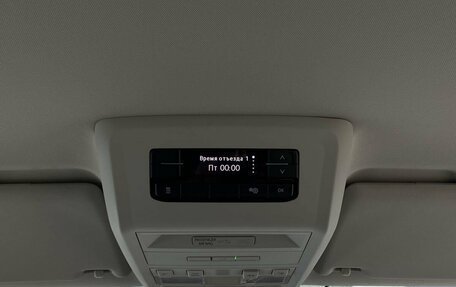 Volkswagen Caravelle T6 рестайлинг, 2021 год, 4 999 000 рублей, 22 фотография
