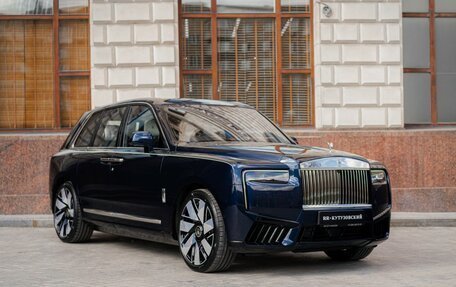 Rolls-Royce Cullinan, 2025 год, 76 000 000 рублей, 3 фотография