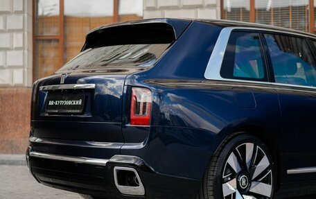 Rolls-Royce Cullinan, 2025 год, 76 000 000 рублей, 6 фотография