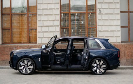 Rolls-Royce Cullinan, 2025 год, 76 000 000 рублей, 8 фотография