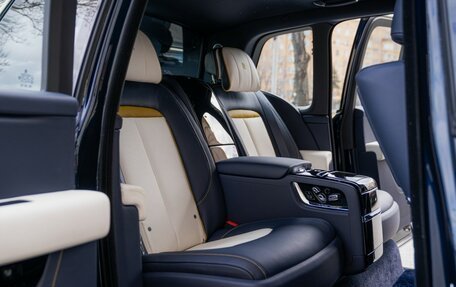 Rolls-Royce Cullinan, 2025 год, 76 000 000 рублей, 34 фотография