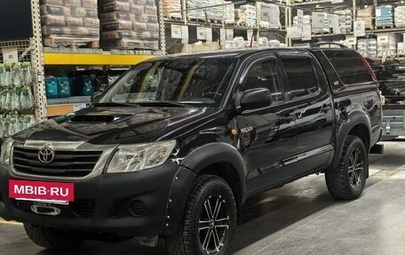 Toyota Hilux VII, 2012 год, 2 070 000 рублей, 2 фотография