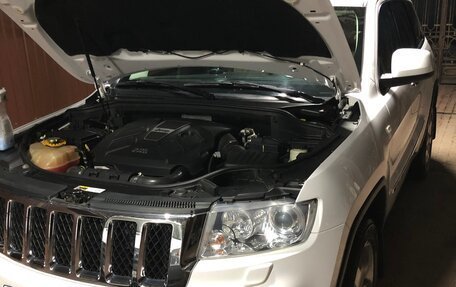Jeep Grand Cherokee, 2012 год, 3 500 000 рублей, 3 фотография
