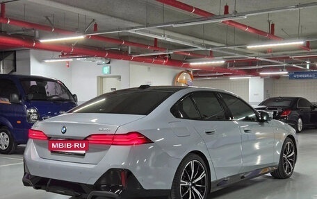 BMW 5 серия, 2025 год, 7 120 000 рублей, 5 фотография