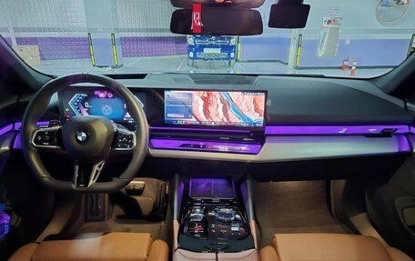 BMW 5 серия, 2025 год, 7 120 000 рублей, 10 фотография