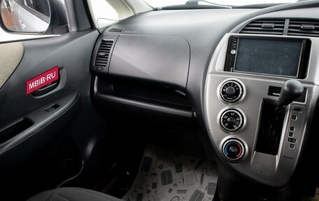 Toyota Ractis I, 2006 год, 759 000 рублей, 16 фотография