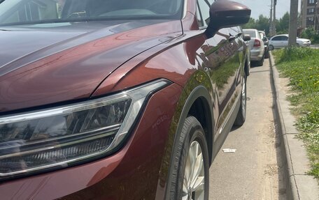 Volkswagen Tiguan II, 2021 год, 3 400 000 рублей, 2 фотография