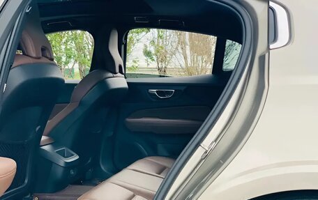 Volvo S60 III, 2022 год, 2 600 000 рублей, 12 фотография
