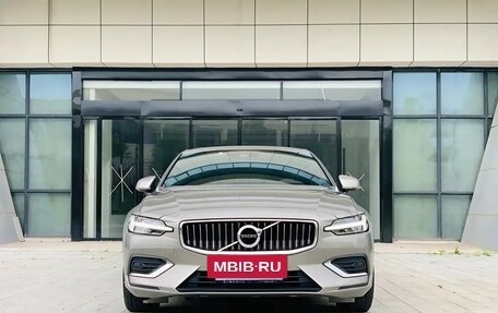 Volvo S60 III, 2022 год, 2 600 000 рублей, 13 фотография