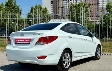 Hyundai Solaris II рестайлинг, 2012 год, 920 000 рублей, 5 фотография