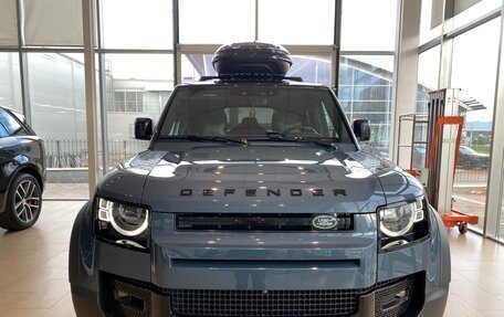 Land Rover Defender II, 2021 год, 8 000 000 рублей, 2 фотография