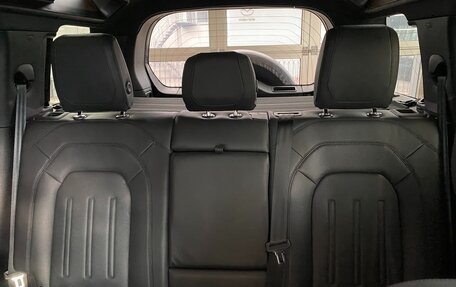 Land Rover Defender II, 2021 год, 8 000 000 рублей, 13 фотография