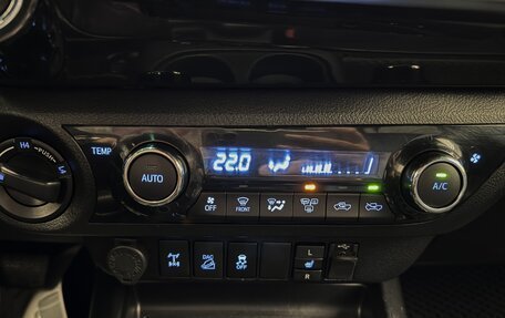 Toyota Hilux VIII, 2020 год, 4 700 000 рублей, 22 фотография