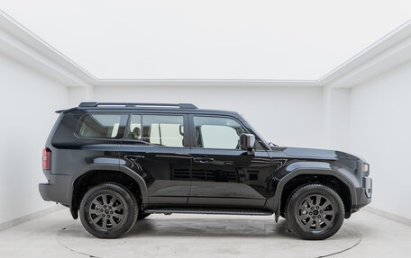 Toyota Land Cruiser Prado, 2024 год, 8 900 000 рублей, 4 фотография