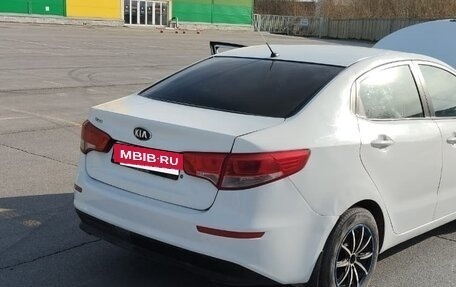 KIA Rio III рестайлинг, 2017 год, 800 000 рублей, 2 фотография