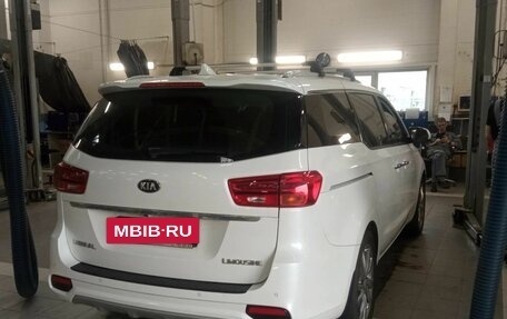 KIA Carnival III, 2019 год, 3 000 000 рублей, 3 фотография