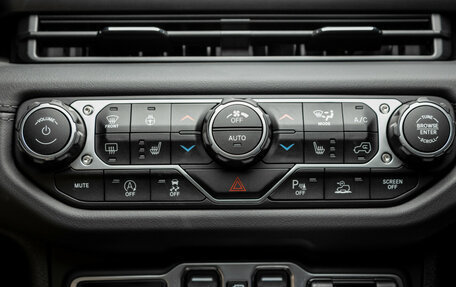 Jeep Wrangler, 2024 год, 13 000 000 рублей, 20 фотография