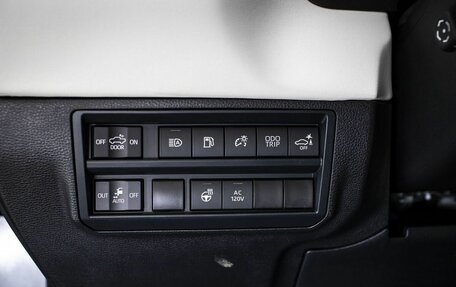Toyota Tundra, 2024 год, 10 850 000 рублей, 13 фотография