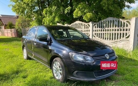 Volkswagen Polo VI (EU Market), 2013 год, 420 000 рублей, 2 фотография
