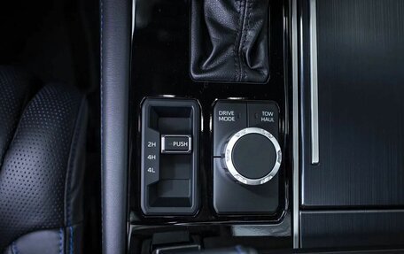 Toyota Tundra, 2024 год, 10 200 000 рублей, 27 фотография