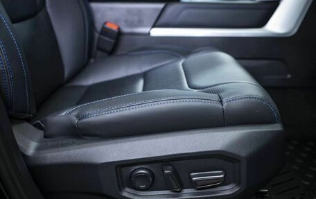 Toyota Tundra, 2024 год, 10 200 000 рублей, 23 фотография