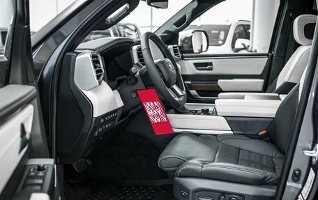 Toyota Tundra, 2022 год, 10 000 000 рублей, 11 фотография