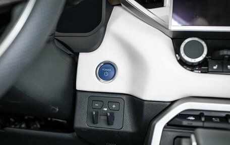 Toyota Tundra, 2022 год, 10 000 000 рублей, 29 фотография