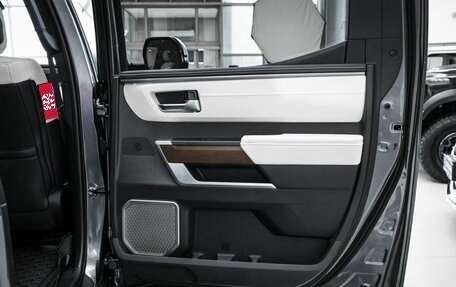Toyota Tundra, 2022 год, 10 000 000 рублей, 38 фотография